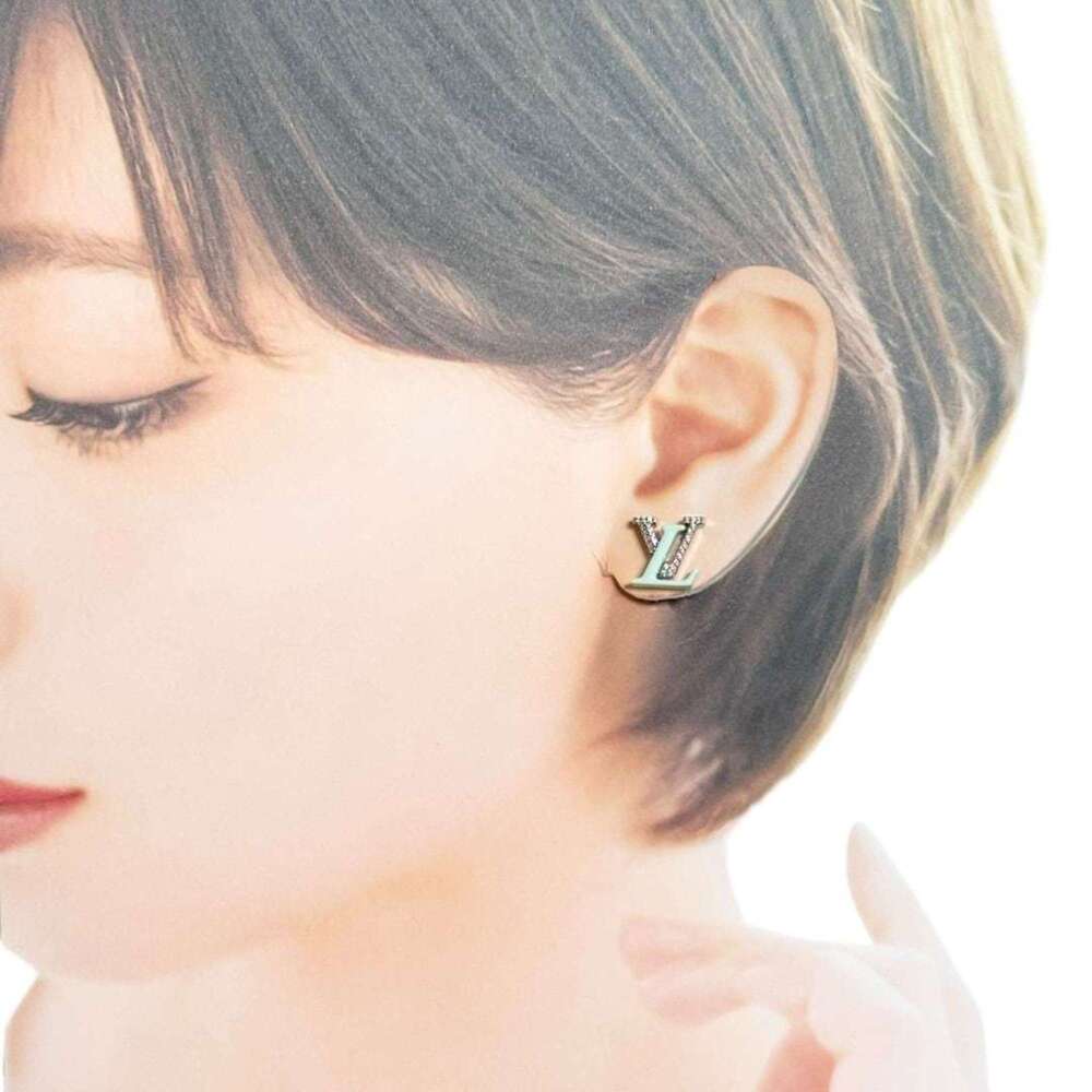 LOUIS VUITTON Earrings - Picture 10 of 10